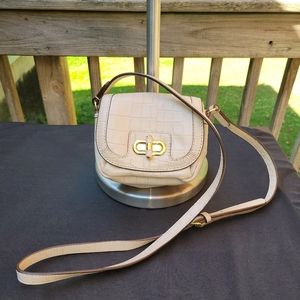 LAUREN RALPH LAUREN CROSSBODY LEATHER BAG. NEW. MUST SEE!